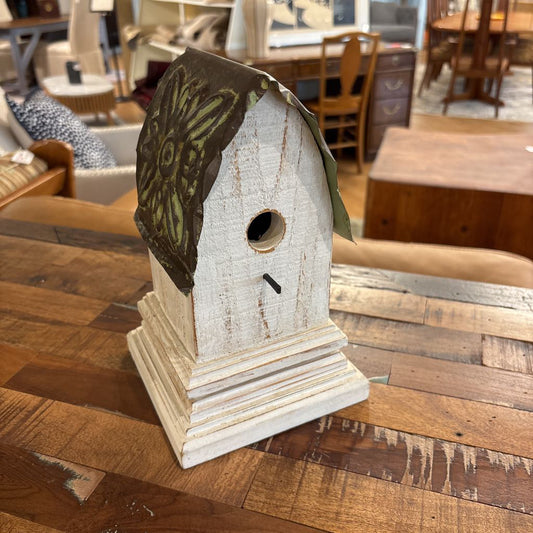 Wooden Birdhouse w/Metal Roof