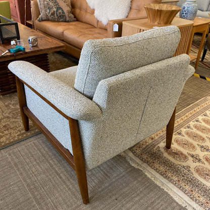 Wood Frame Olive Tweed Armchair U ACCENT CHAIRS