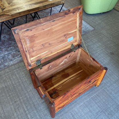 Tiny Wood Chest (AS IS) C TRUNKS