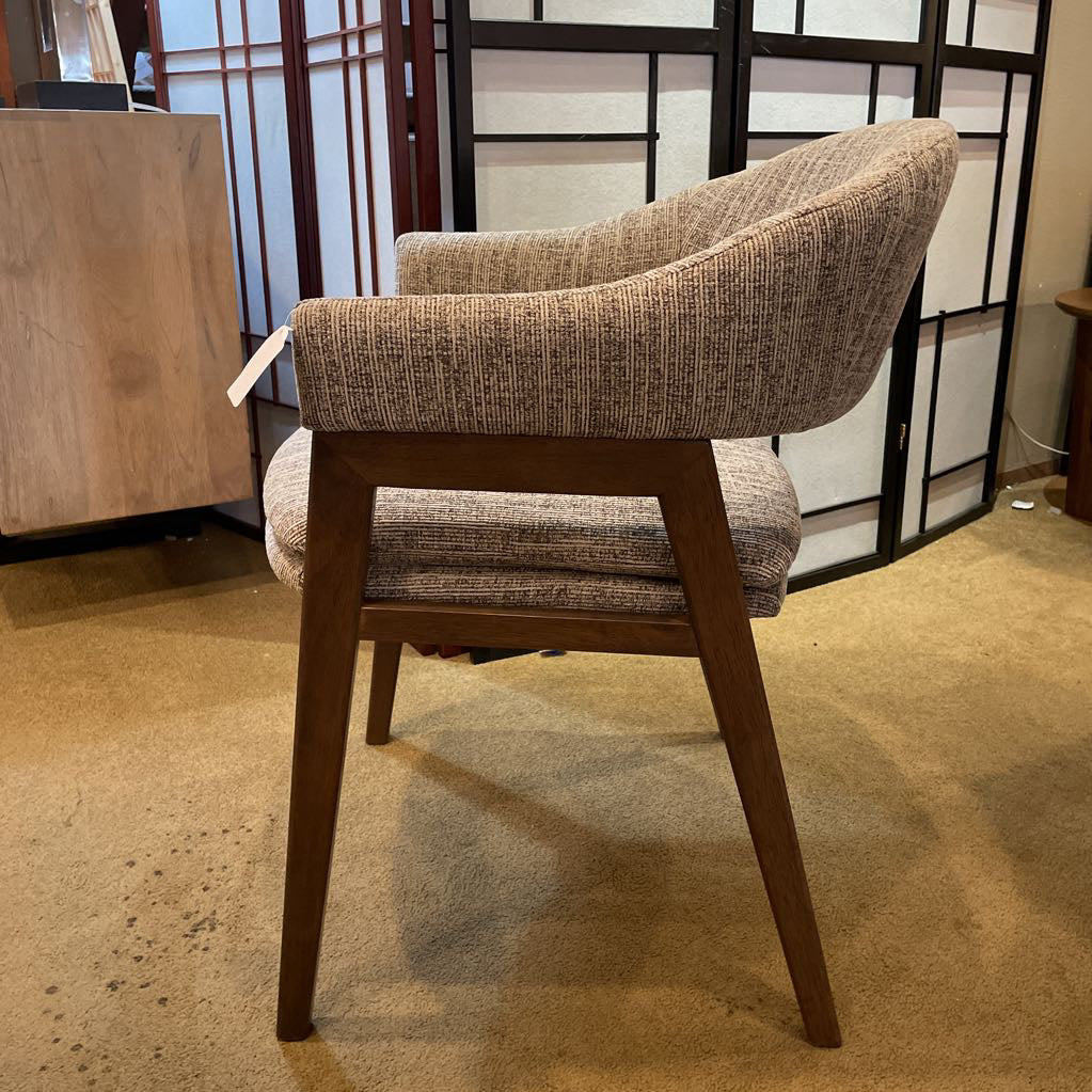 Hunter Arm Chair C DINING CHAIRS