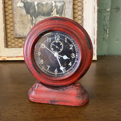 Rustic Style Red Round Mantle Clock