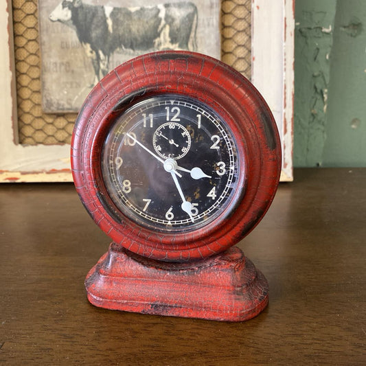 Rustic Style Red Round Mantle Clock