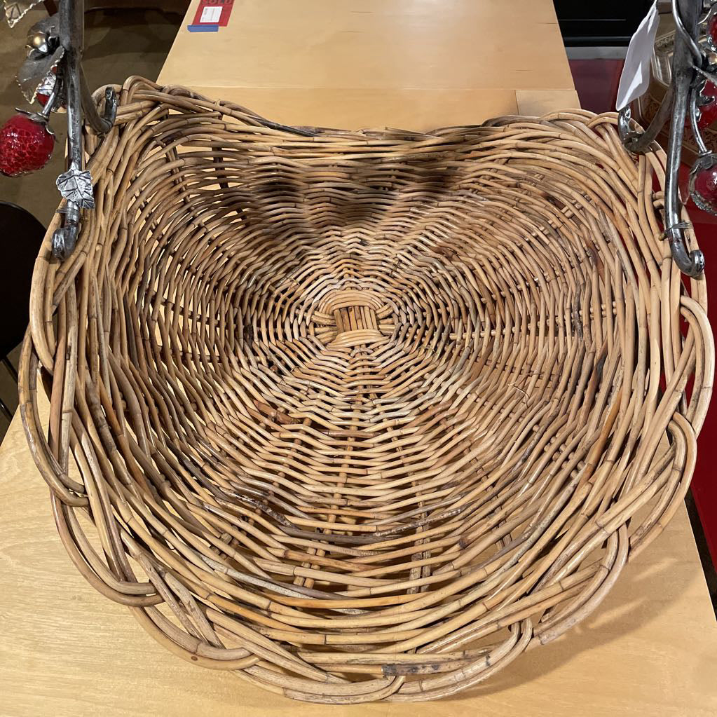 Large Floor Bouquet Basket with Stawberries and Leaves Handle UNIQUE FINDS