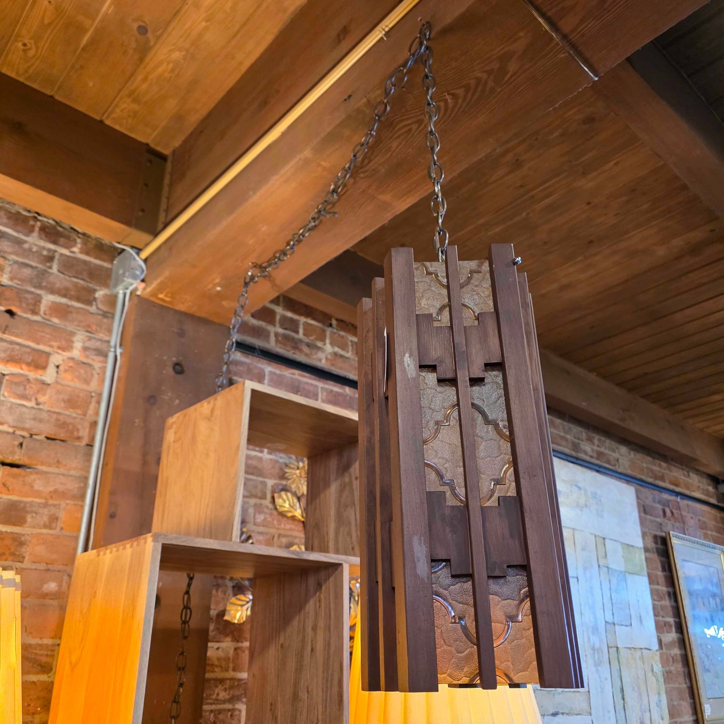 Groovy MC Wood with Gold Plastic Hanging Light