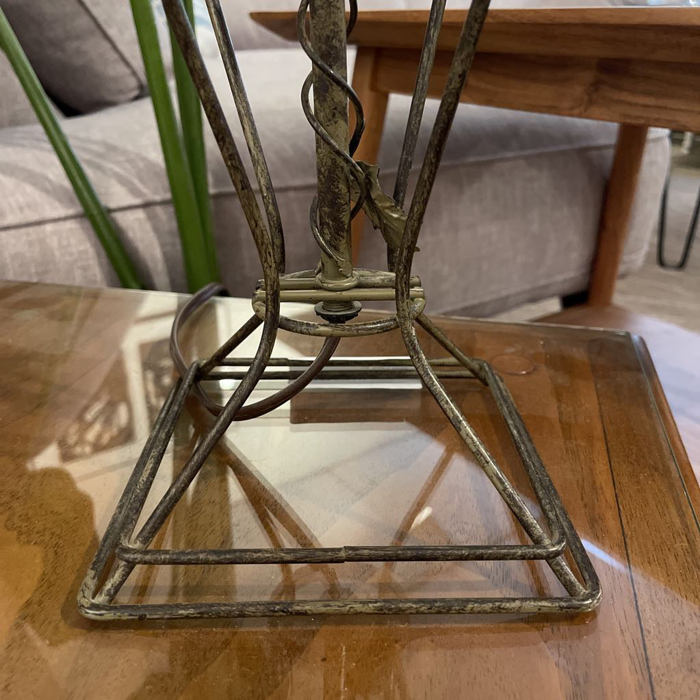 Rustic Wire "Pedestal" Shape Base Lamp LAMPS