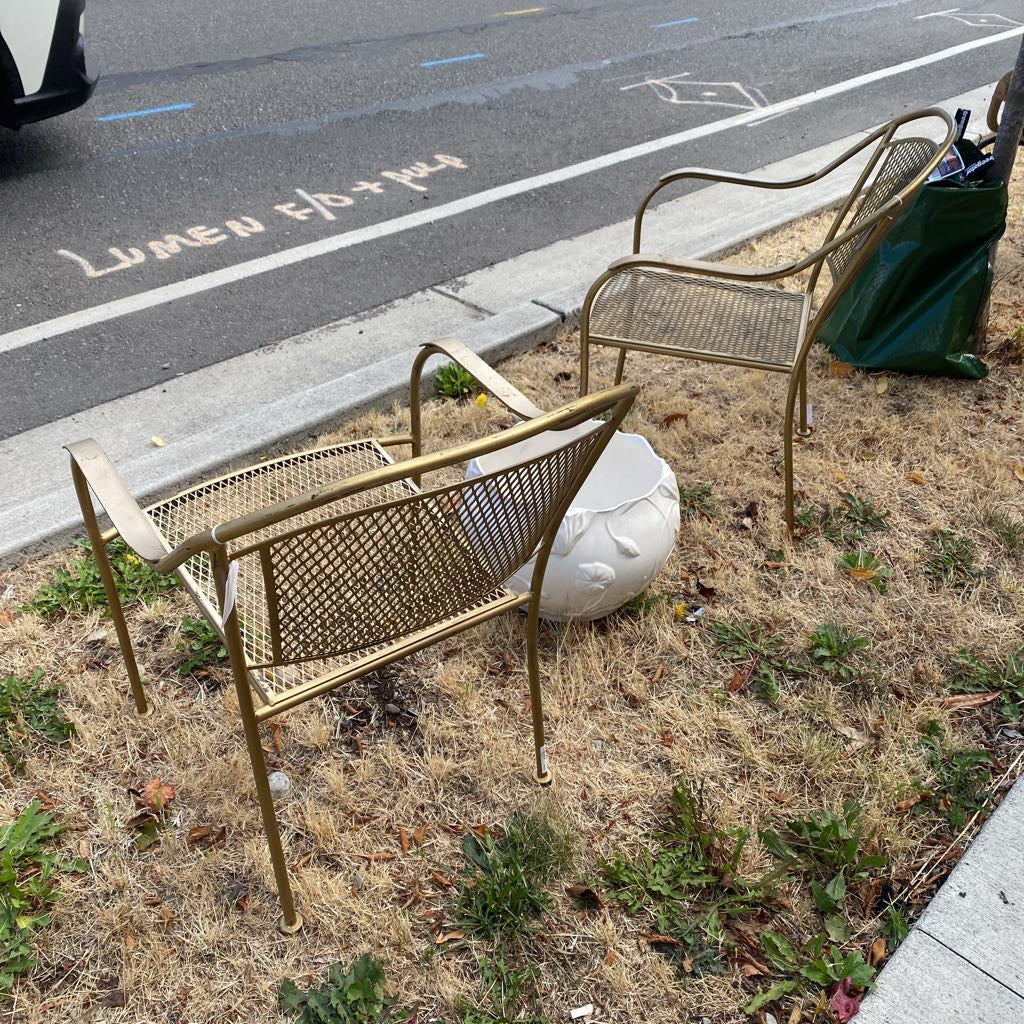 Outdoor Gold Mesh Seat Chair