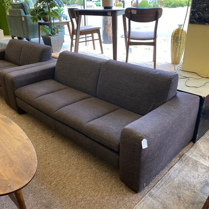 NATUZZI Dark Taupesque Tweedish Sofa