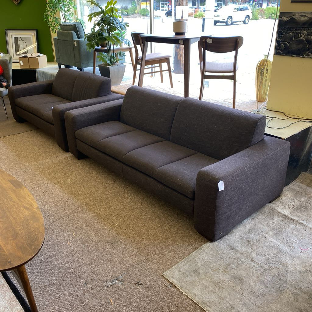 NATUZZI Dark Taupesque Tweedish Sofa