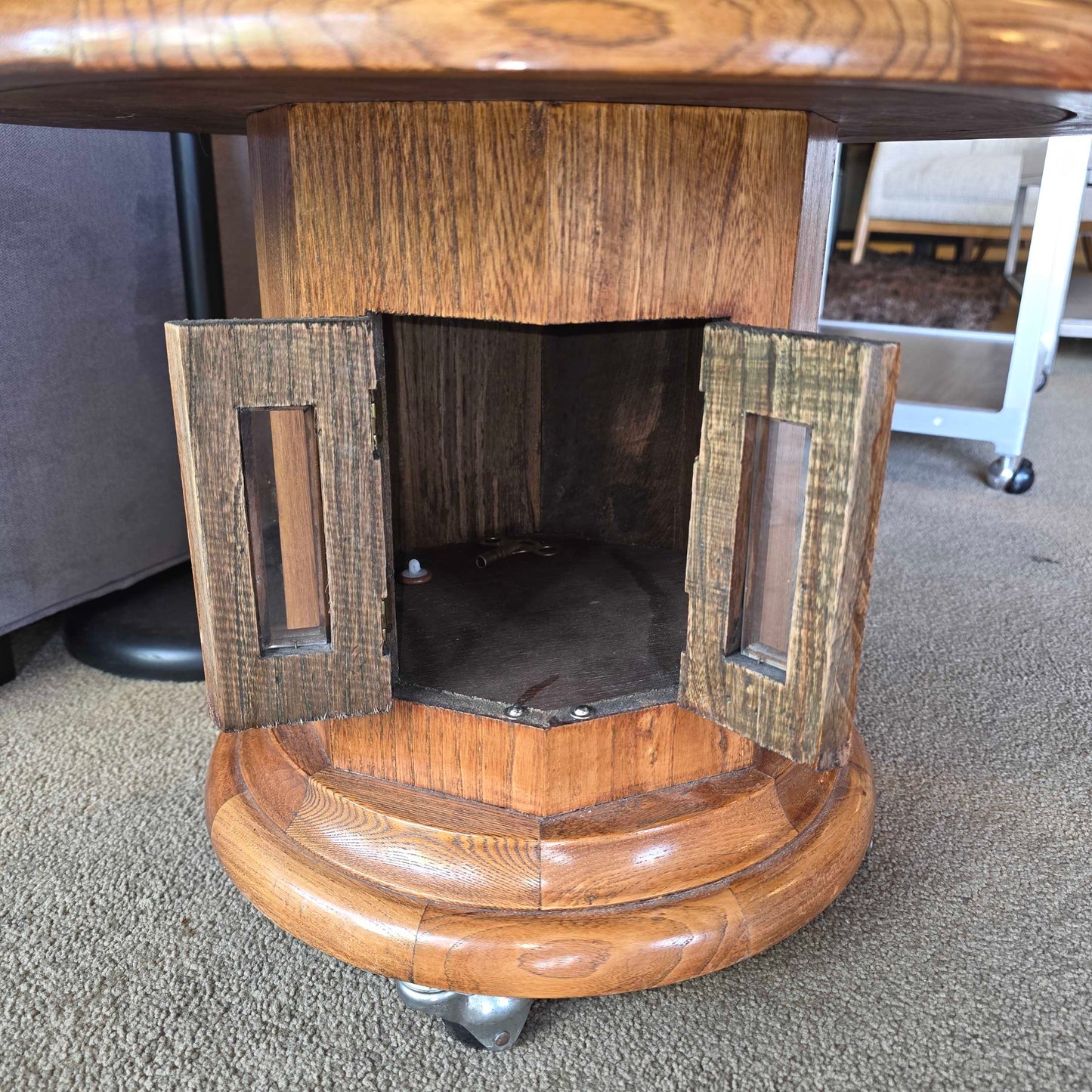 Seisekowa Oak Clock Side Table