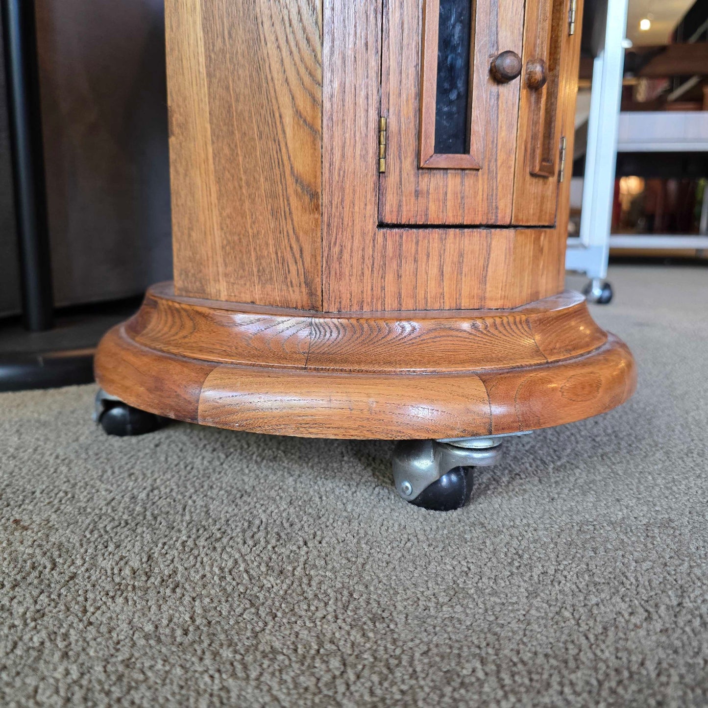 Seisekowa Oak Clock Side Table