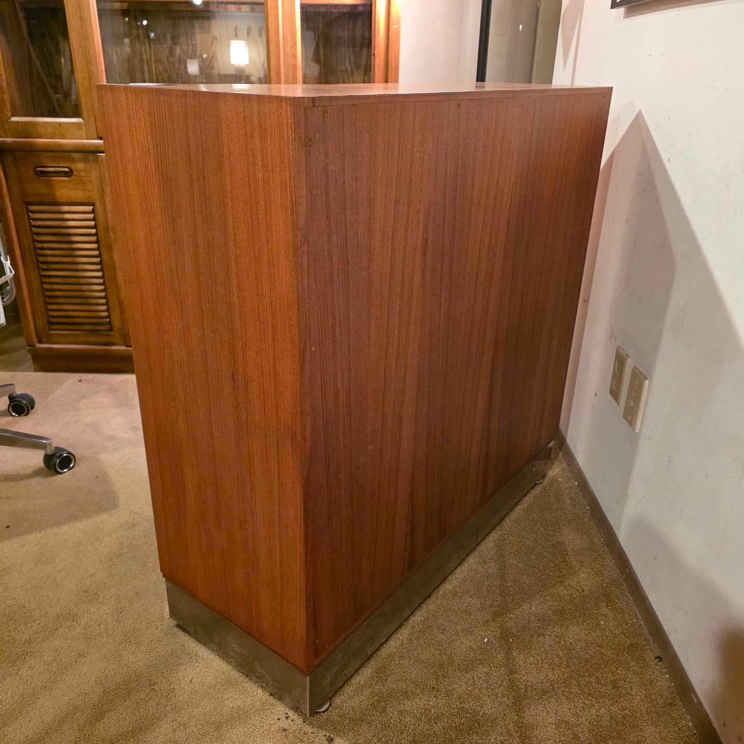 Metal Base Low 2 Tier Bookshelf