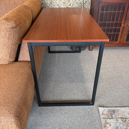 Simple Modern Computer Desk