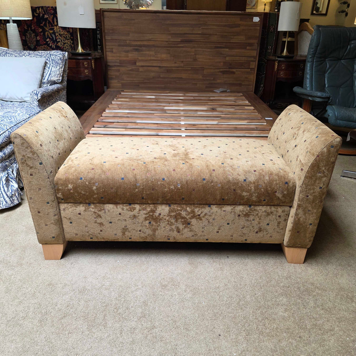 Bronze Small Comfy Checkered Bench