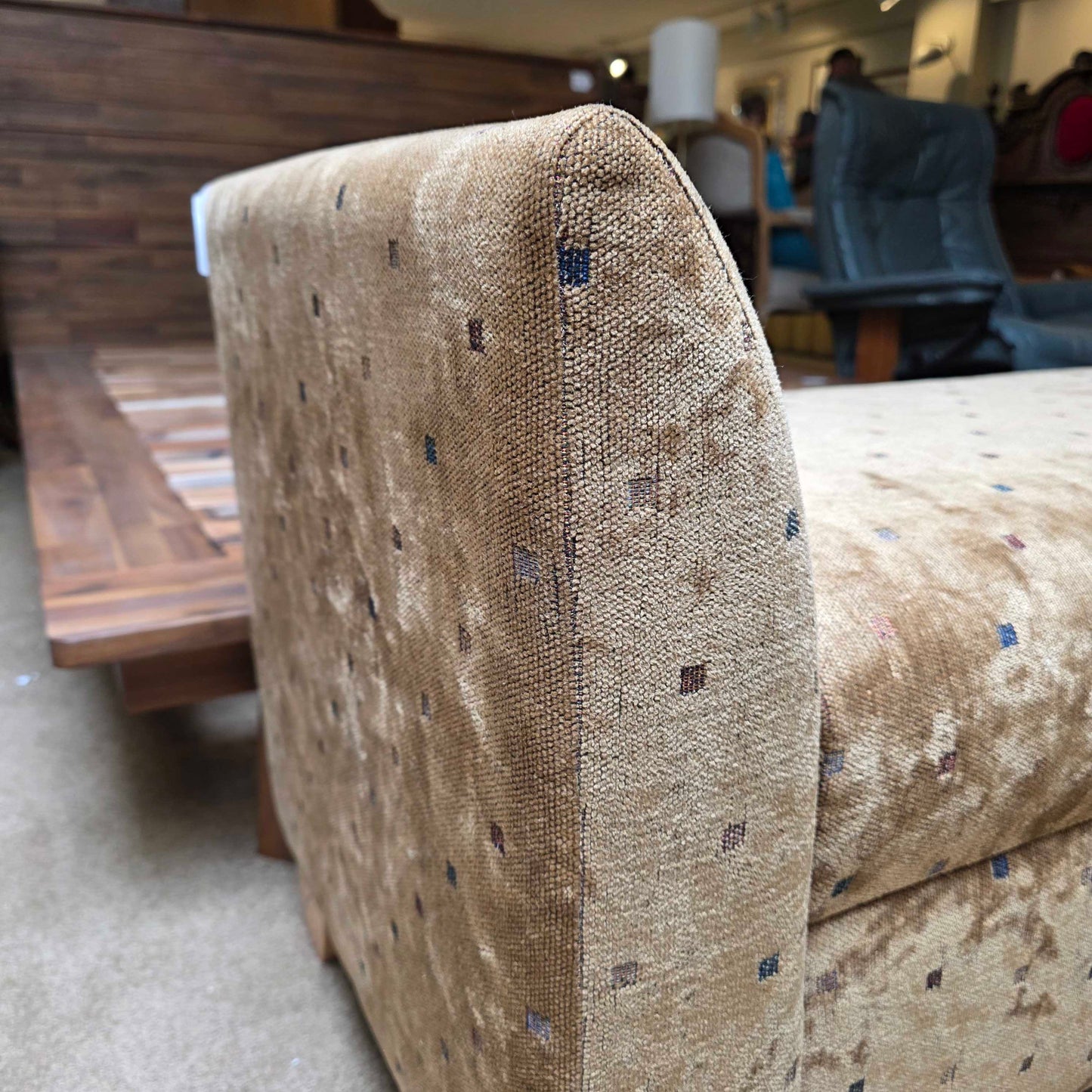 Bronze Small Comfy Checkered Bench