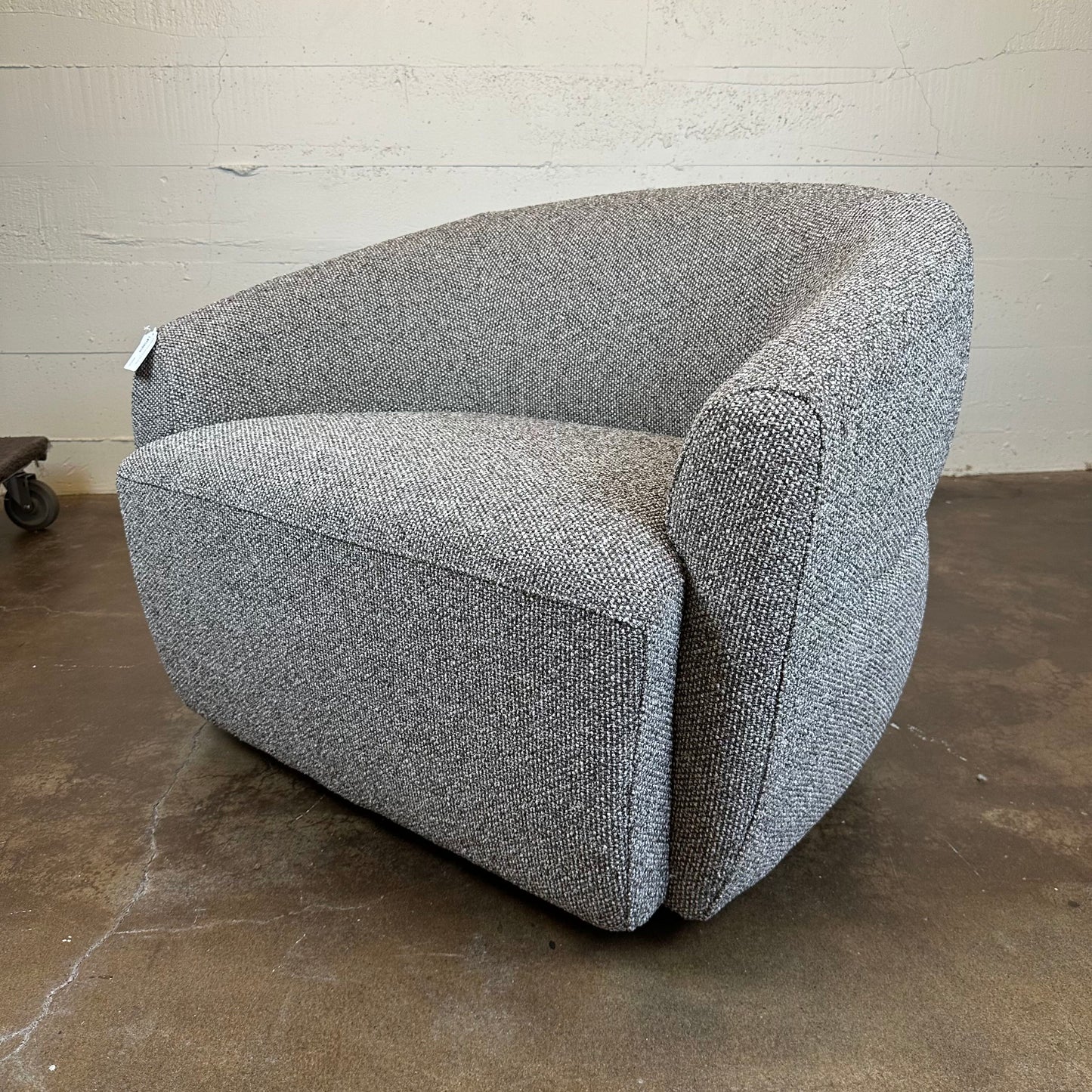 Palena Earth Swivel Arm Chair
