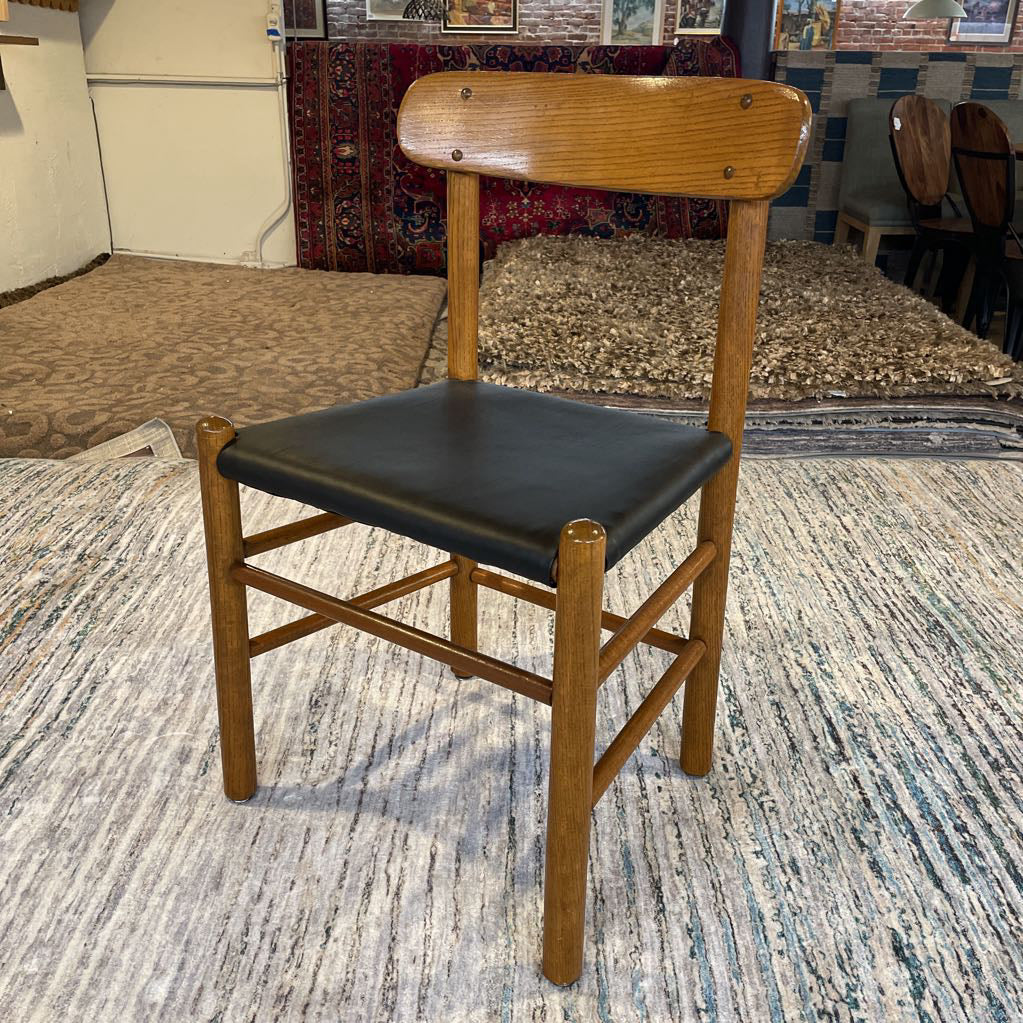 Oak and Black Vinyl MCM Style Dining Chairs SET of 4 C DINING CHAIRS