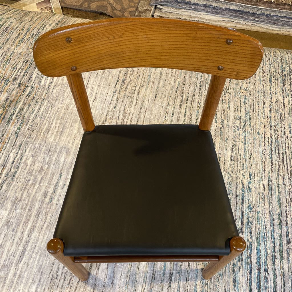 Oak and Black Vinyl MCM Style Dining Chairs SET of 4 C DINING CHAIRS