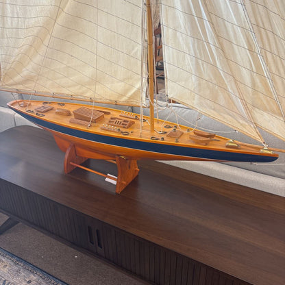 J Class Model Racing Boat