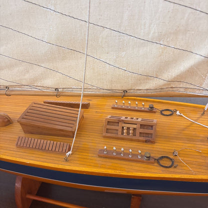 J Class Model Racing Boat