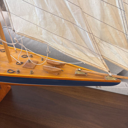 J Class Model Racing Boat