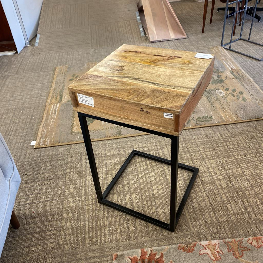 Mango Wood One Drawer C Table