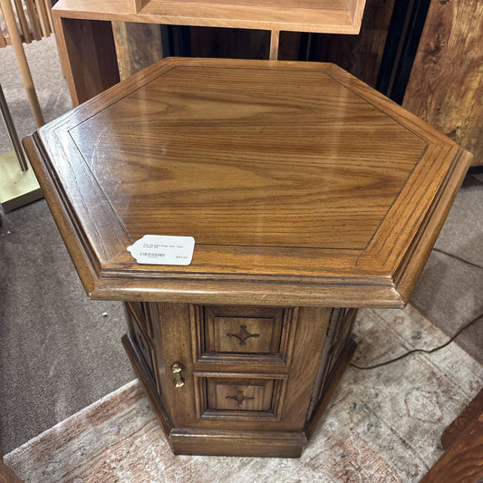 Oak Beveled Edge Side Table w/Door