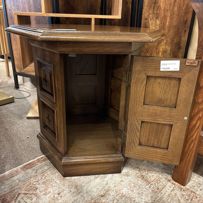 Oak Beveled Edge Side Table w/Door