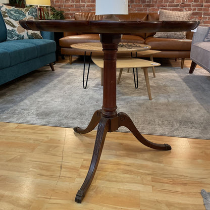 Vintage Mersman Pie Crust Pedestal Table C SIDE TABLES