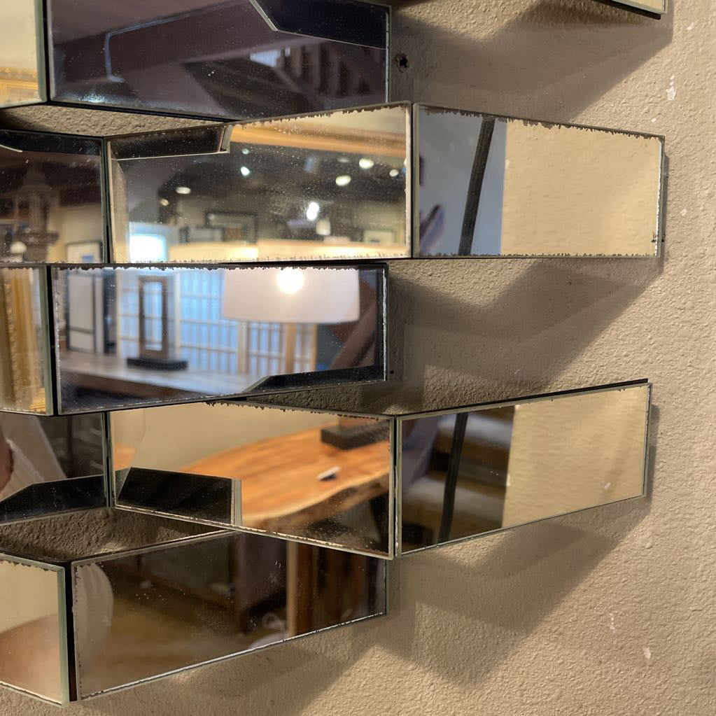 Geometric Faceted Mirror