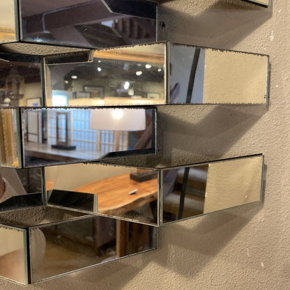 Geometric Faceted Mirror