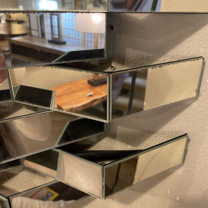 Geometric Faceted Mirror