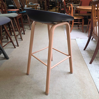 Black Seat w Blonde Leg Stool