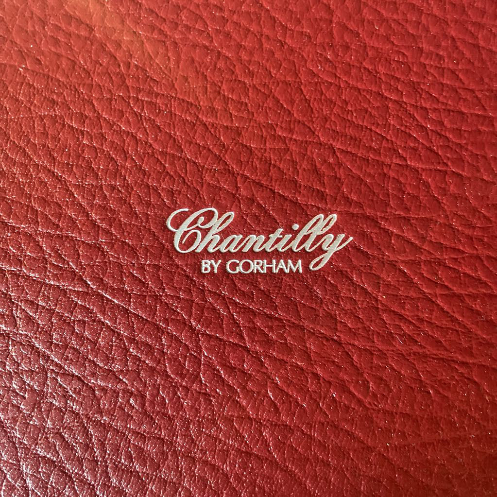 Chantilly Vanity Set
