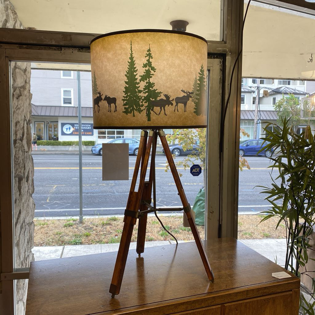 Moose Surveyor Tripod Table Lamp