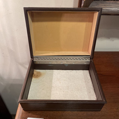 Hunting Dog with Game Bird Desk Box