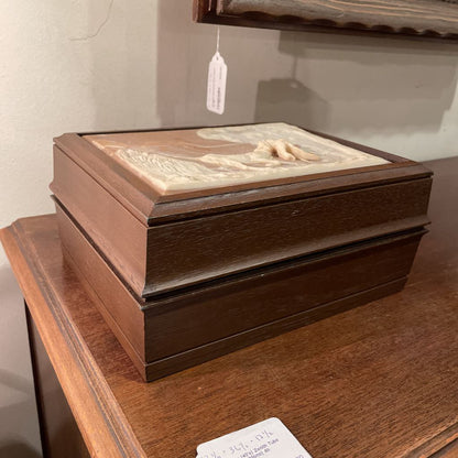Hunting Dog with Game Bird Desk Box