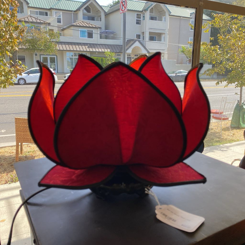 Red Silk Flower Table Lamp