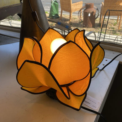 Gold Silk Flower Table Lamp