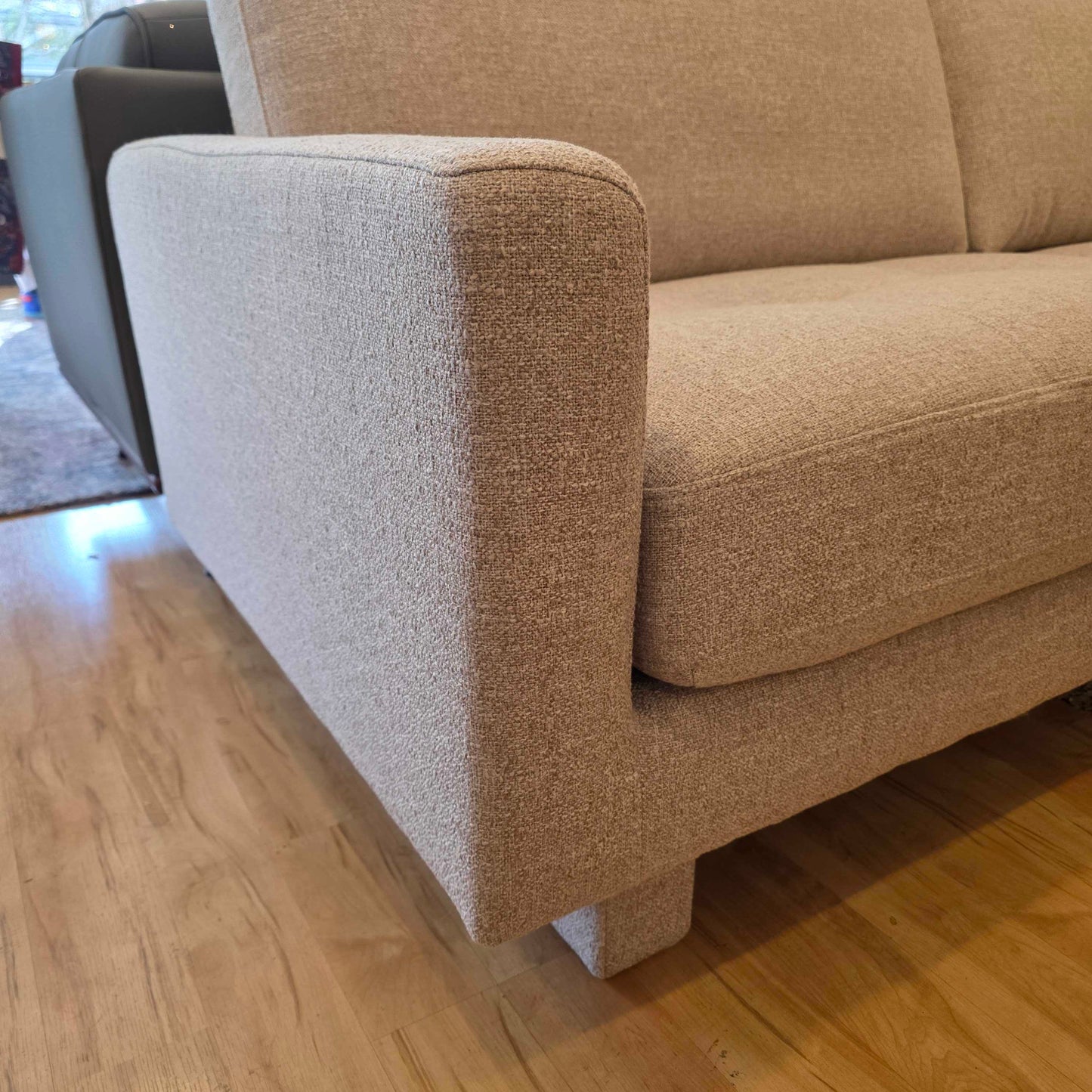 Venice Ginger Sofa