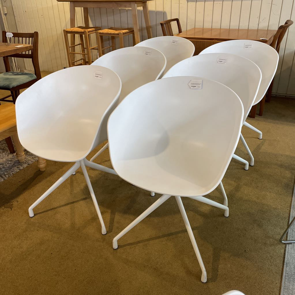 Hay AAC20 Smooth White Curved Shell Dining Chair SET OF 6 C DINING TABLES