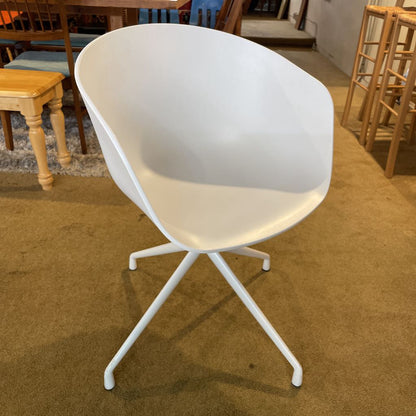 Hay AAC20 Smooth White Curved Shell Dining Chair SET OF 6 C DINING TABLES