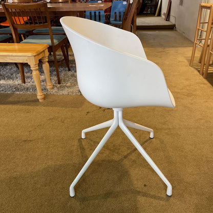 Hay AAC20 Smooth White Curved Shell Dining Chair SET OF 6 C DINING TABLES