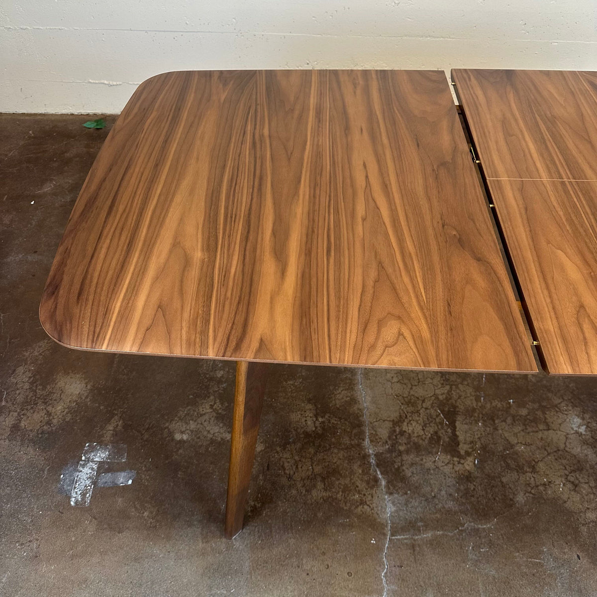 Walnut Butterfly Leaf Table