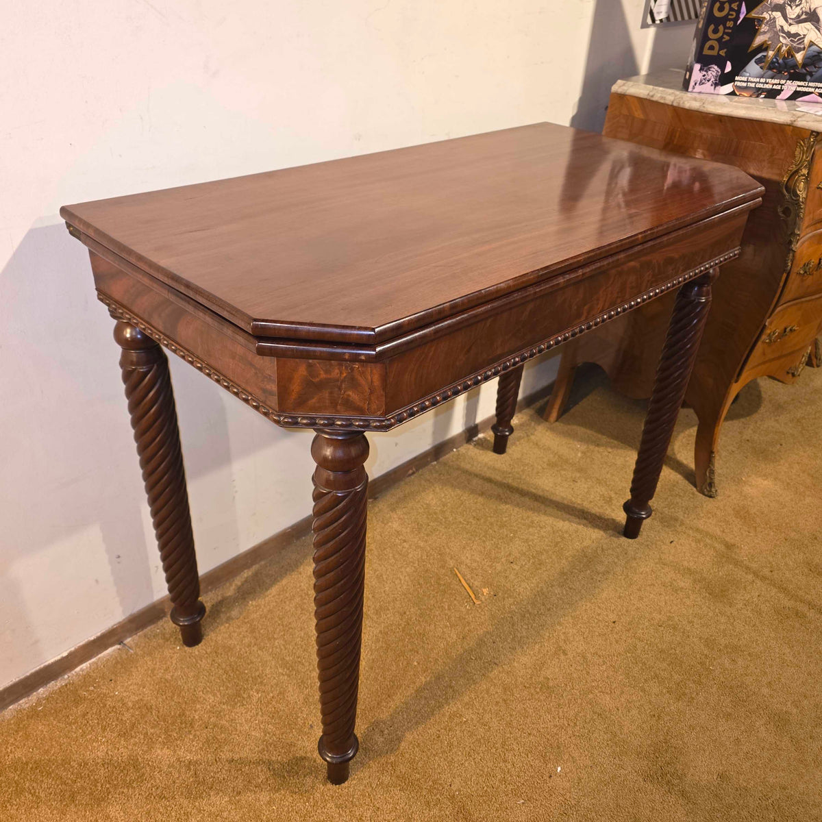 Mahogany Flip Top Card Table