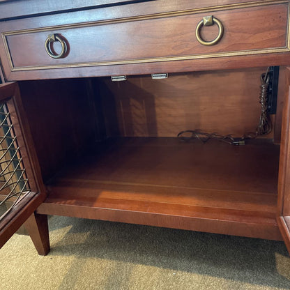 Henredon 2 Door 1 Drawer Nightstand