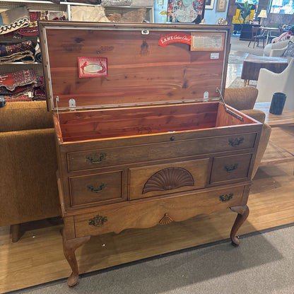 Vintage Lane Cedar Chest w/ Key