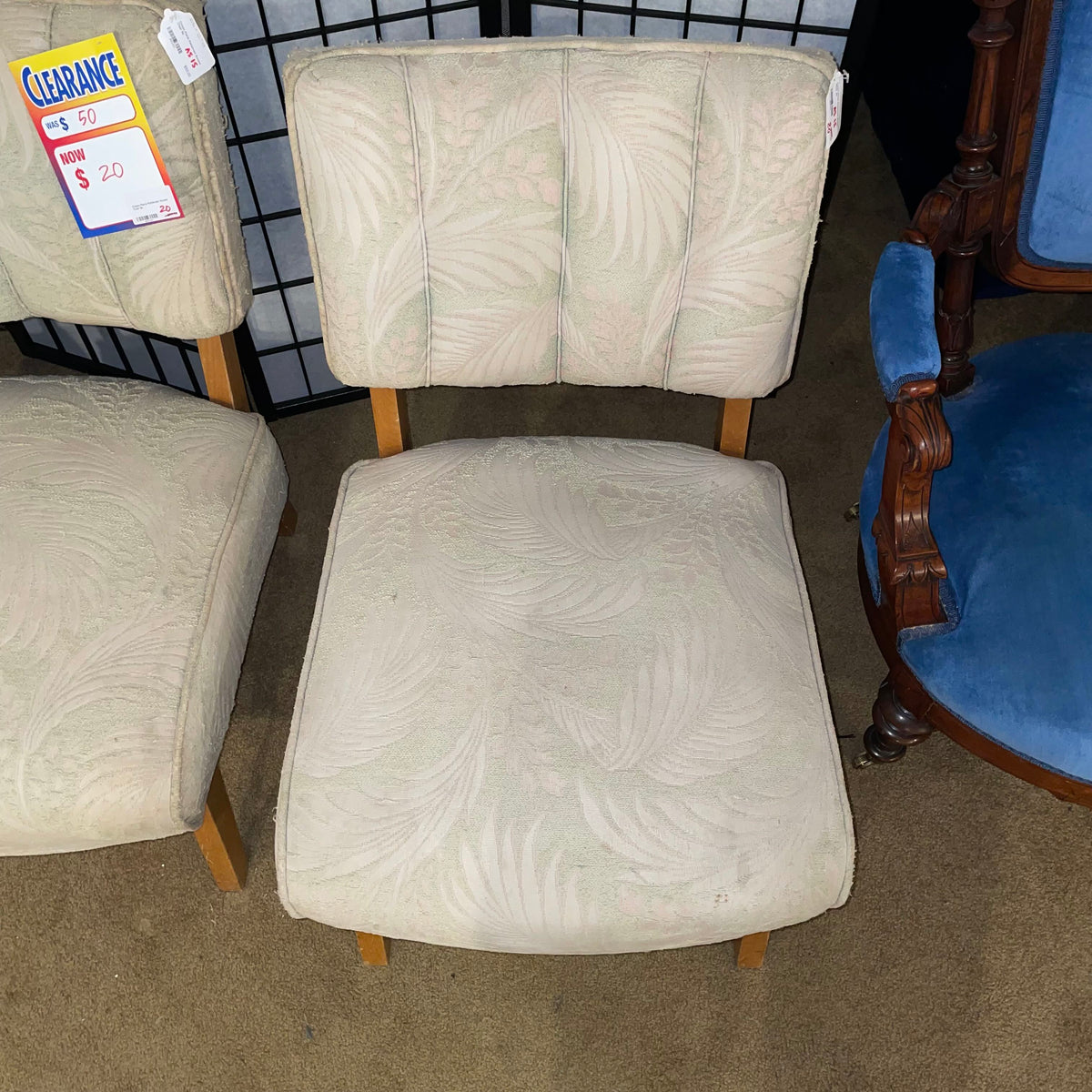 Cream Floral Patterned Accent Chair U ACCENT CHAIRS