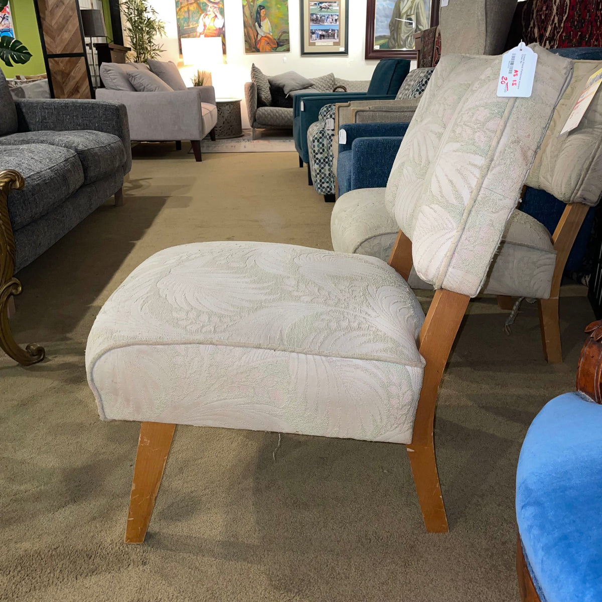Cream Floral Patterned Accent Chair U ACCENT CHAIRS