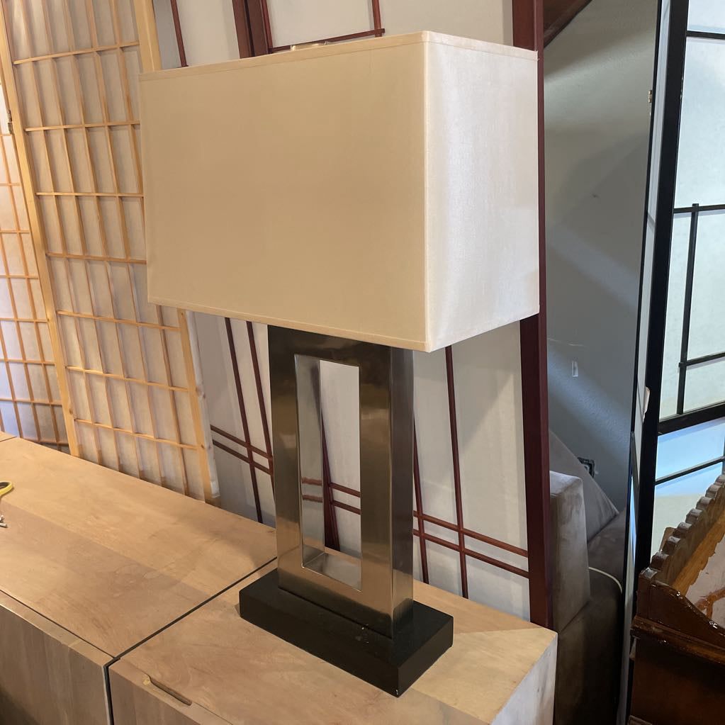 Metal Open Rectangular Table Lamp