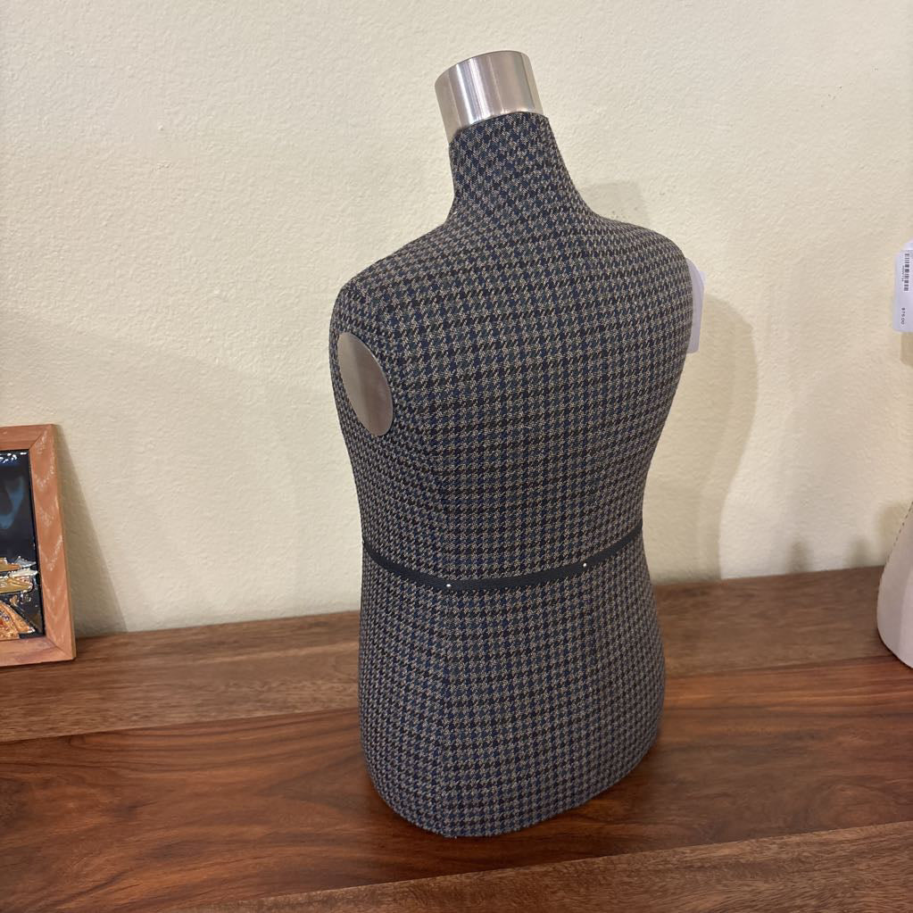 Grey Pattern Tabletop Jewelry Mannequin